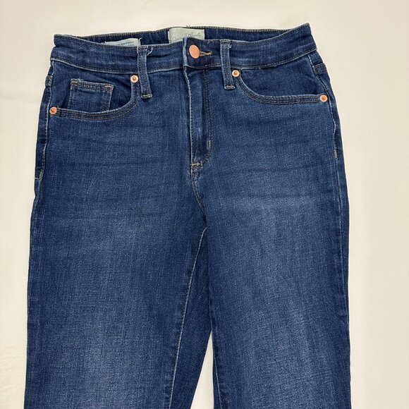 Universal Thread High Rise Slim Straight Women's size 2P Dark Blue Denim Jeans - Picture 2 of 5